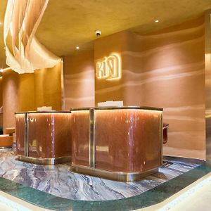 Ha Hien Signature Hotel